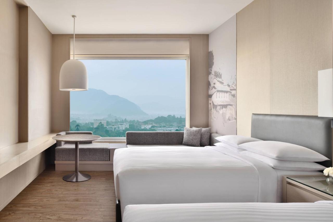 Kathmandu Marriott Hotel Exterior photo