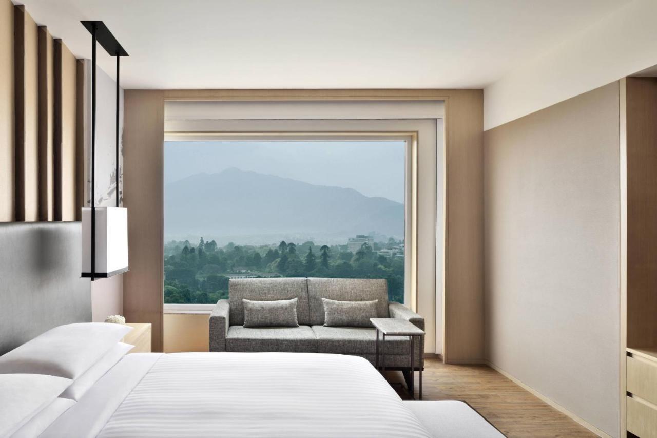 Kathmandu Marriott Hotel Exterior photo