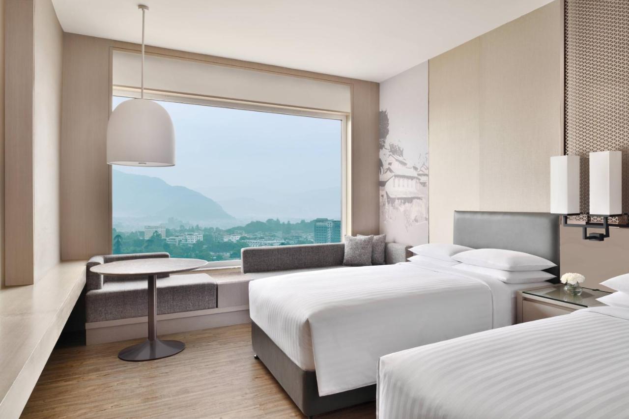 Kathmandu Marriott Hotel Exterior photo