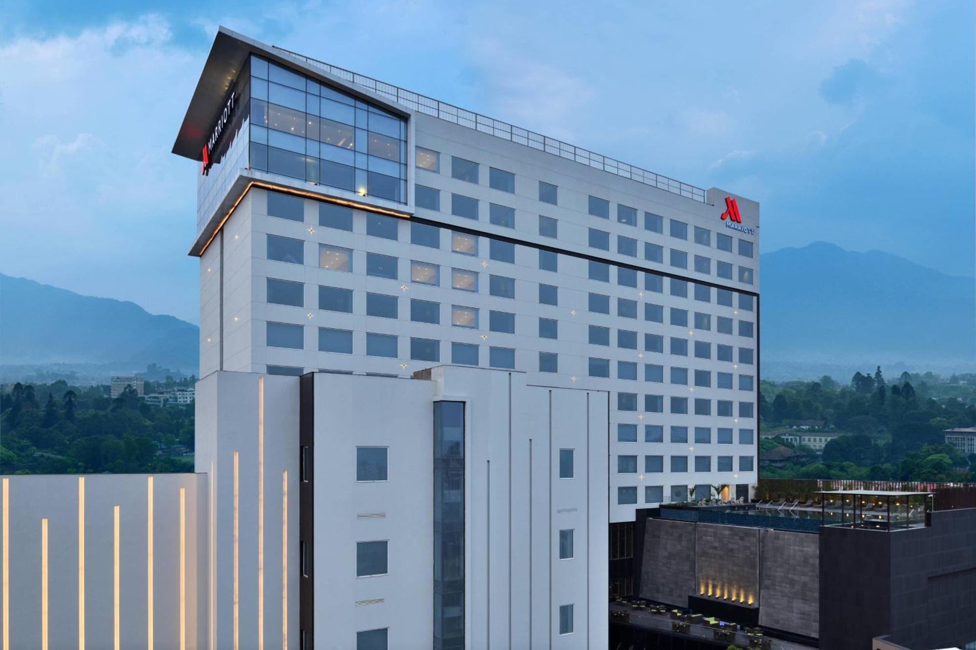 Kathmandu Marriott Hotel Exterior photo